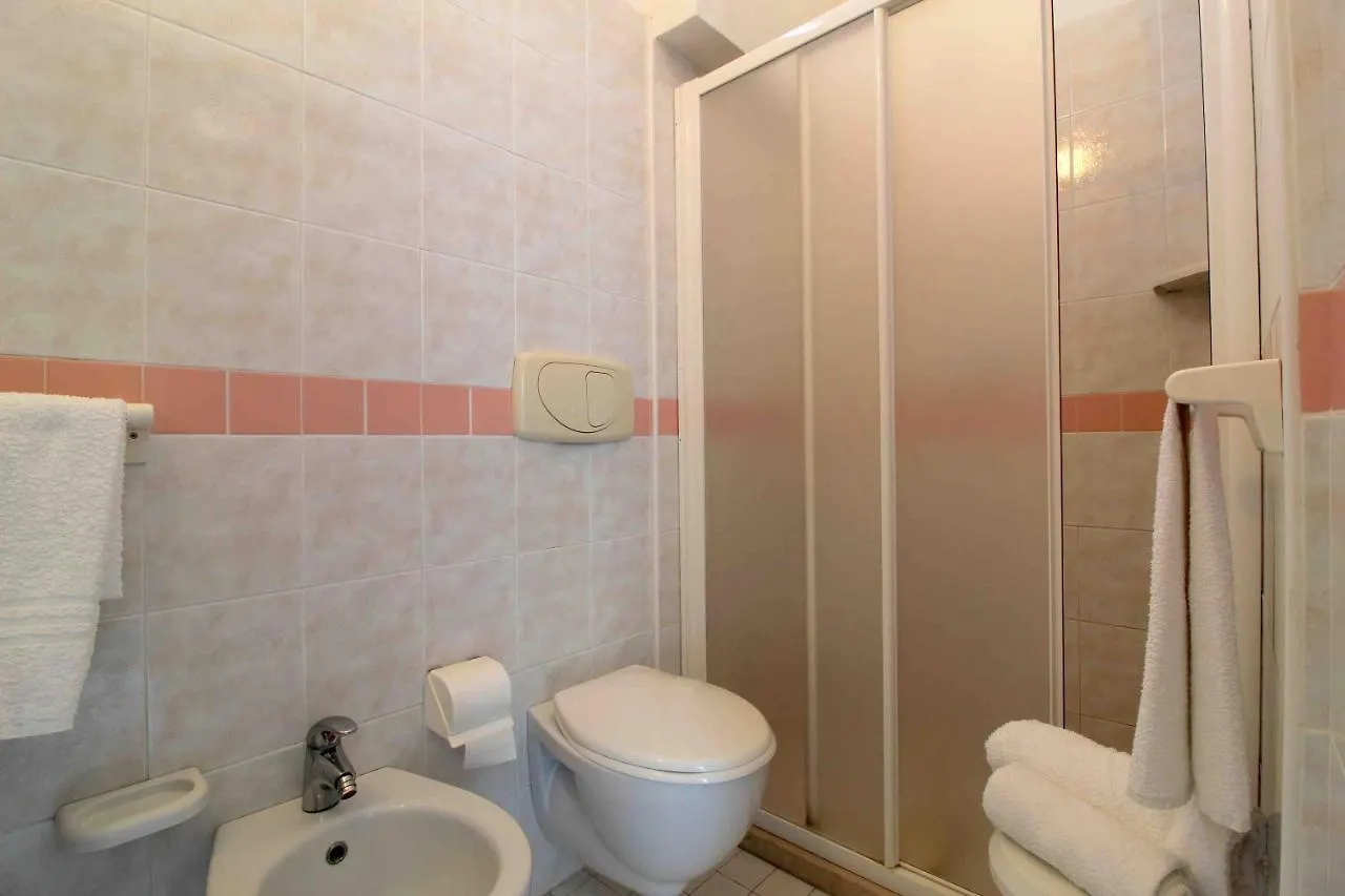 רימיני Hotel Kelly