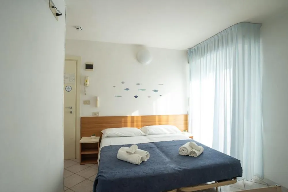 **  רימיני Hotel Kelly איטליה