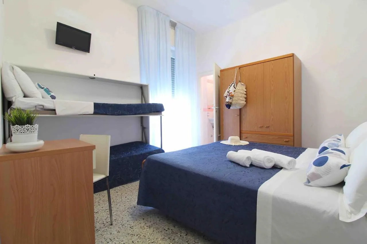 Hotel Kelly Римини 2*,  Италия