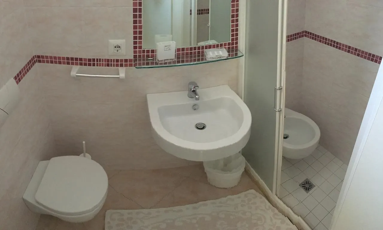 Hotel Kelly Римини